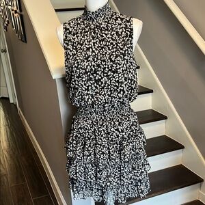 MSK Black & White Sleeveless Mock Neck Sundress Elastic gathering waist. Ruffles